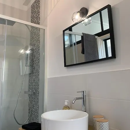 Apartment Le De Meli, Proche Centre Ville, Gare Et Thermes *